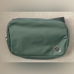 NWT Lululemon Everywhere Belt Bag Tidewater Teal